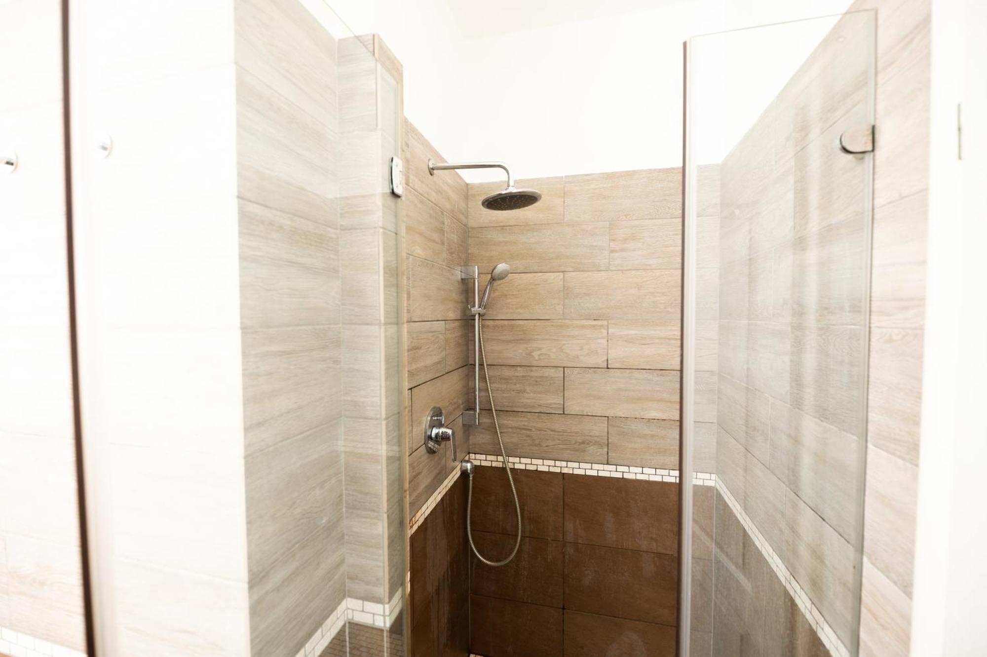Ferienwohnung Danube Dwelling Akacfa 41 Budapest Exterior foto
