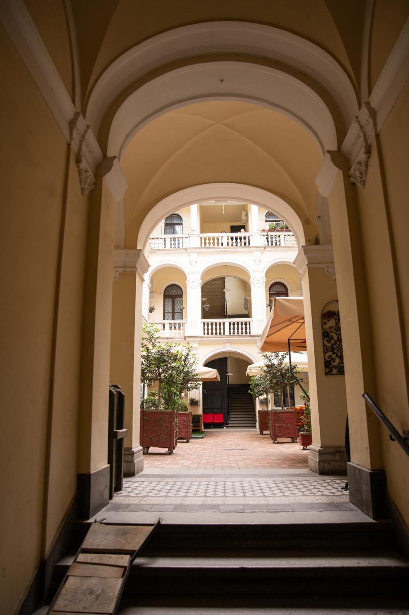 Ferienwohnung Danube Dwelling Akacfa 41 Budapest Exterior foto